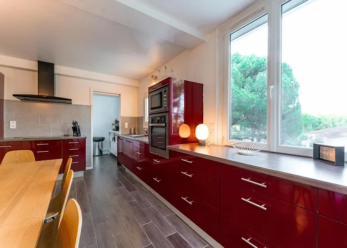 펜션 Comete - Maison De Famille Avec Piscine *