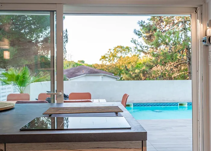 בית נופש Comete - Maison De Famille Avec Piscine