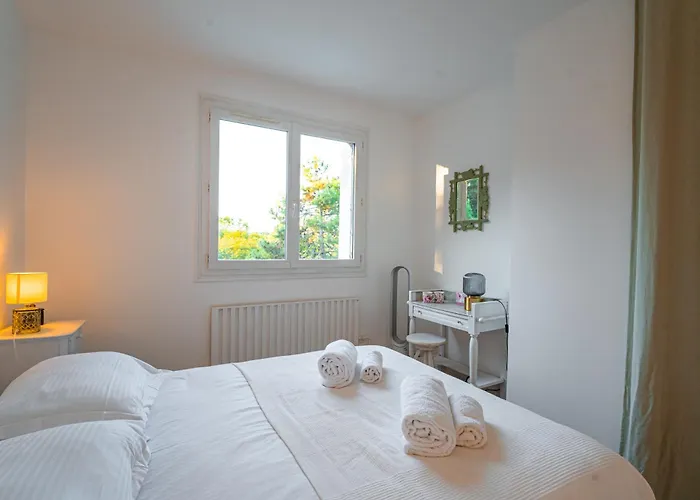 Comete - Maison De Famille Avec Piscine בית נופש